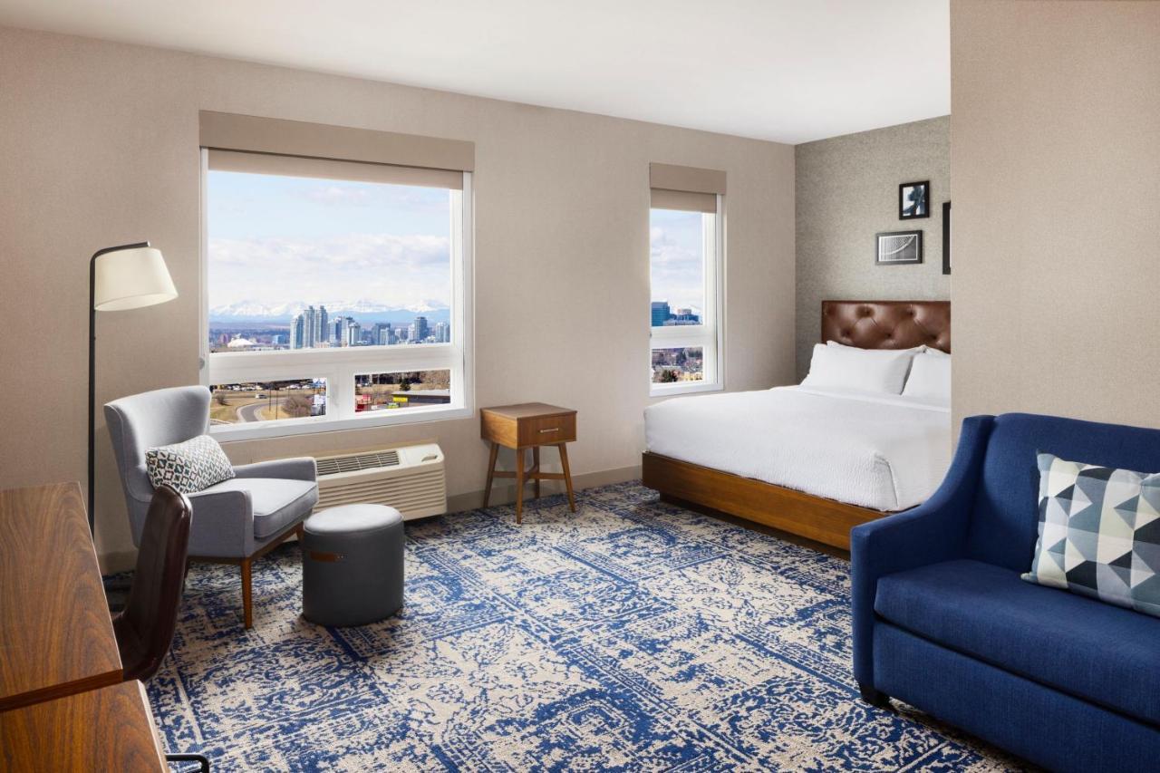 Four Points By Sheraton Calgary Airport Esterno foto