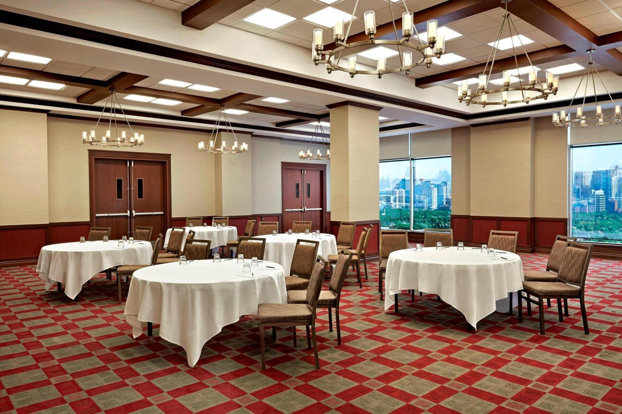 Four Points By Sheraton Calgary Airport Esterno foto