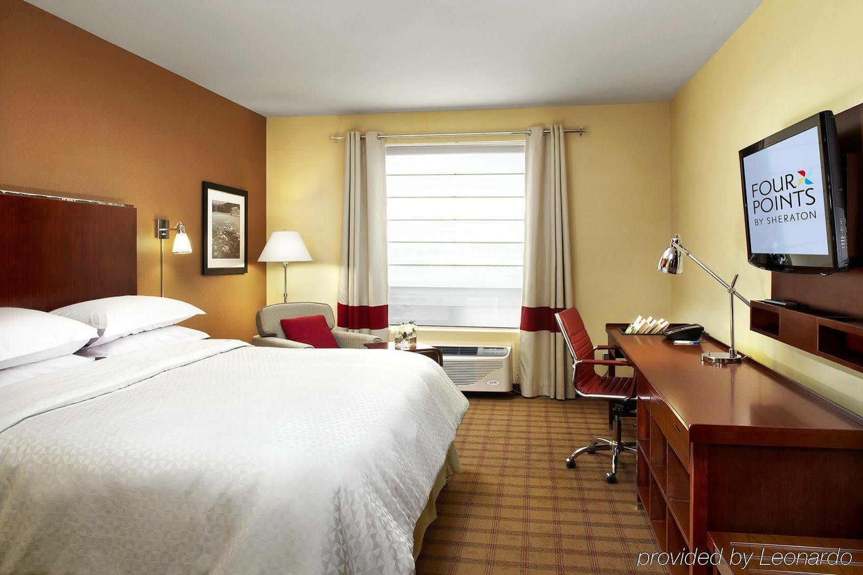 Four Points By Sheraton Calgary Airport Esterno foto